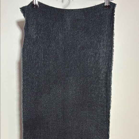 Old Navy Black and Gray Scarf - Picture 2 of 6